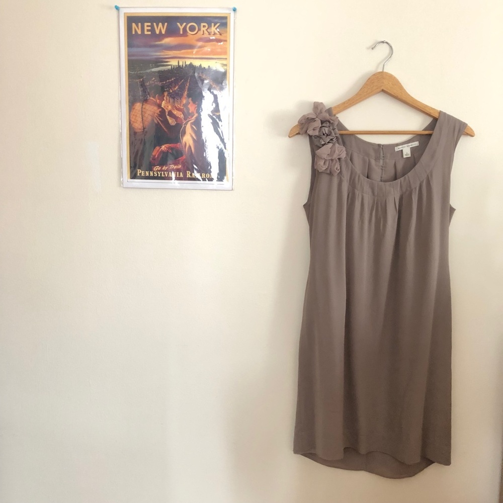 Banana Republic Dress - Size 6. Worn Once!